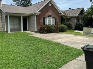 Bush Trimming by Monte Rasheed for Joseph G. in Pelham, AL