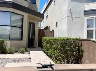 Bush Trimming by Nicholas Poulsen for Michael F. in San Diego, CA