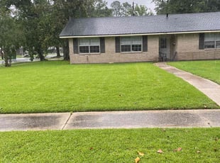 Isaac H.'s Grass Cutting service result