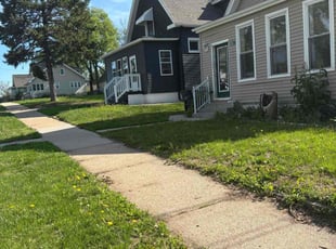 Bush Trimming by Anthony Kellogg for Laurie K. in Omaha, NE