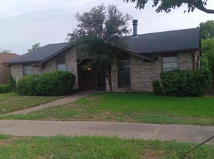 Bush Trimming by Brian Orozco for Jonathan G. in The Colony, TX