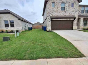 Leon V.'s Yard Cutting service result