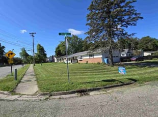 Carol W.'s Lawn Service service result