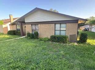Bush Trimming by Rhett Lambas for George S. in Lewisville, TX