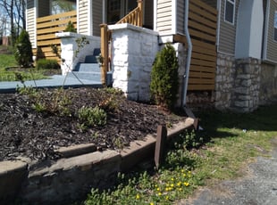 Bush Trimming by Julio Almestica for Anderson M. in Kansas City, MO