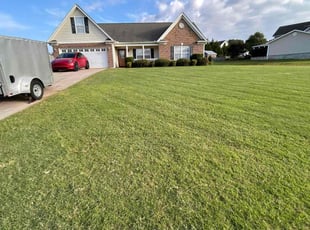 Valerie N.'s Lawn Service service result