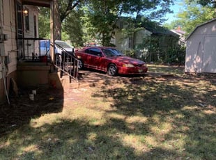 Leaf Removal by DeShaun Myers for Kenasia A. in Memphis, TN