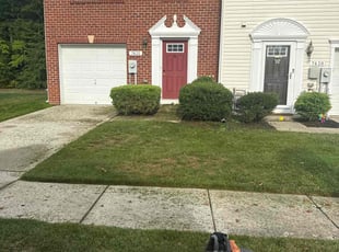 Bush Trimming by Kenny Bratton for Dawn A. in Glen Burnie, MD
