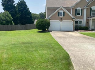 Penny M.'s Lawn Service service result