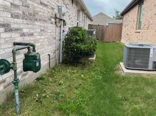 Bush Trimming by Dusty Posey for Denzil B. in Aubrey, TX