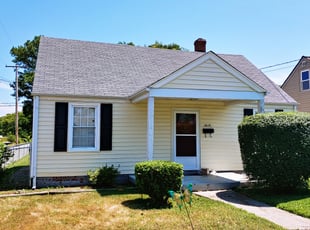 Montiqua S.'s Bush Trimming service result