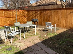 Leaf Removal by Quentin Morgan for Lisa H. in Denton, TX
