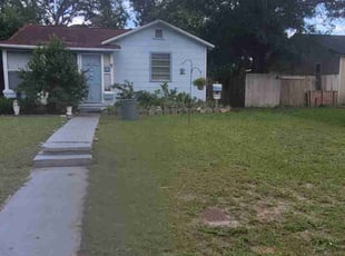 Leaf Removal by Kenneth Poorman for Micah W. in St. Petersburg, FL
