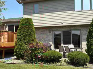 Bush Trimming by Maurice Williams for JACOB K. in Tinley Park, IL