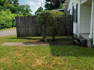 Bush Trimming by James/Andrea Robinson/Stafford for Cherokee R. in Murfreesboro, TN