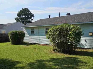 Bush Trimming by Isaiah Hunter for Kieara W. in Virginia Beach, VA
