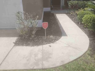 Weeding by Michael Thomas for Marquise H. in Jacksonville, FL
