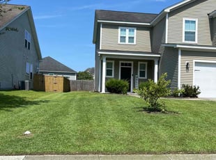 Sara R.'s Lawn Mowing service result