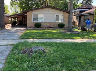 Bush Trimming by William McCoy for Krystal P. in Dolton, IL