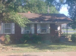 Bush Trimming by Matt McKinney for Lucindra C. in Huntsville, AL