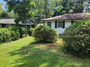 Bush Trimming by Debra Walker for Daniel J. in Decatur, GA