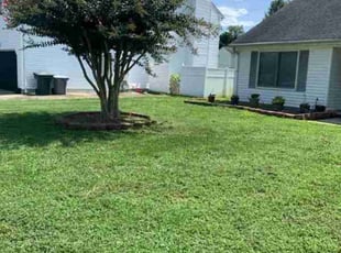 Lacinda K.'s Lawn Maintenance service result