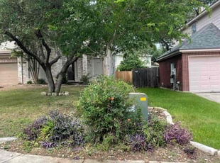 Bush Trimming by Daniel Mora for John C. in Schertz, TX
