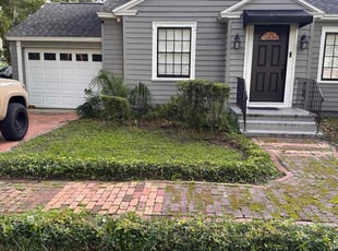 Bush Trimming by Hector Mieles for Thomas K. in Orlando, FL