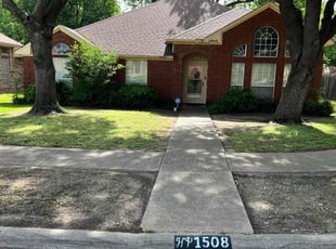Leaf Removal by Marcus Carranza for Dwight S. in Cedar Hill, TX