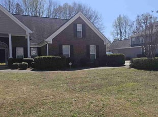 Bush Trimming by Tyrone Woodberry for Benjamin K. in Loganville, GA
