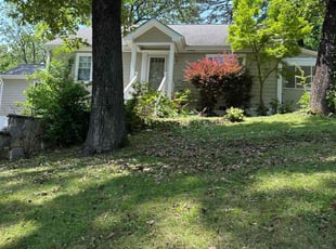 Bush Trimming by Rocky Nolasco for Stan C. in Chattanooga, TN