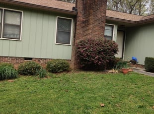 Bush Trimming by Fredrick thomason for Sheila H. in Mauldin, SC