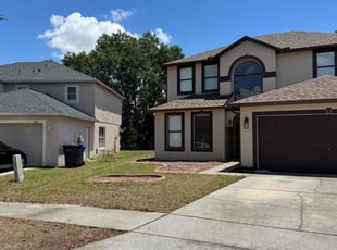 Leaf Removal by Brent Walters for Yadiel O. in Valrico, FL