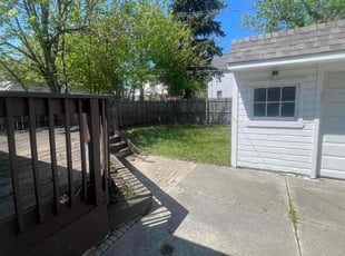 Leaf Removal by Demetrieus Bennett for Desmond B. in Euclid, OH