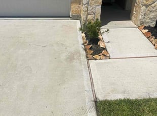 Weeding by Domingo Rosas for Bryce G. in Tomball, TX