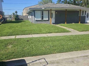 Carlos R.'s Lawn Service service result