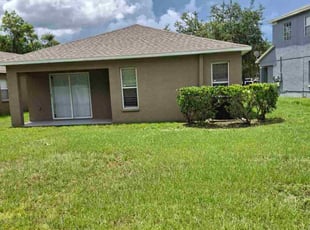 Bush Trimming by Toby Jackson for Lorenzo B. in Gibsonton, FL