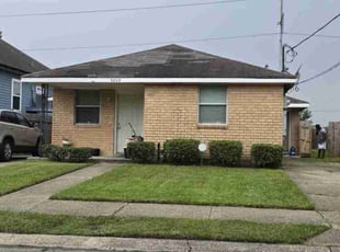Bush Trimming by Ribeiro Martinez for Michael G. in Chalmette, LA