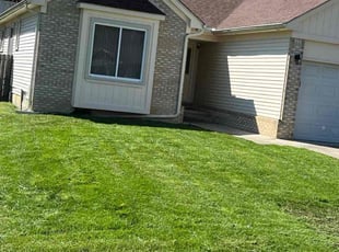 Teresa w.'s Lawn Maintenance service result