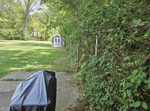 Bush Trimming by Nicholas Weber for Kenneth C. in Cincinnati, OH