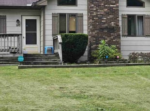 Bush Trimming by Jon Kahrhoff for Rhonda L. in Greenwood, IN