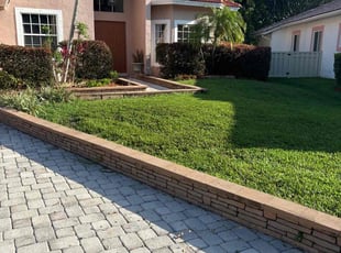 Bush Trimming by Jhon MarroquΓn for Shahnaz S. in Coral Springs, FL