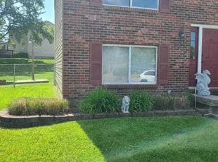 Bush Trimming by Jody Floyd for Chris E. in Cincinnati, OH