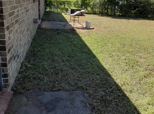 Weeding by Timothy Goodin for Danny D. in Pensacola, FL