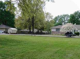 Debbie R.'s Lawn Service service result