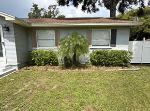 Bush Trimming by Dwaylon Peterson for Yunie C. in Tampa, FL