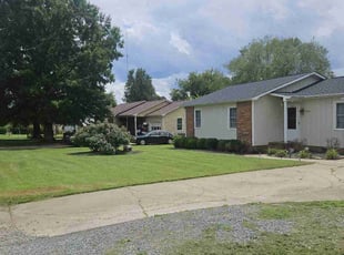 Francesca R.'s Yard Cutting service result