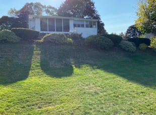 Bush Trimming by Edwin Mateo for Isiah J. in New Britain, CT