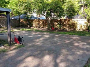 Leaf Removal by Frederick Tarden for Valerie W. in Memphis, TN