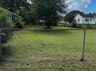 Elizabeth R.'s Lawn Service service result